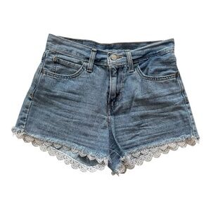 Levi Strauss Women’s Size 27 High Waisted Jean Shorts Lace Hem 2.5” Inseam